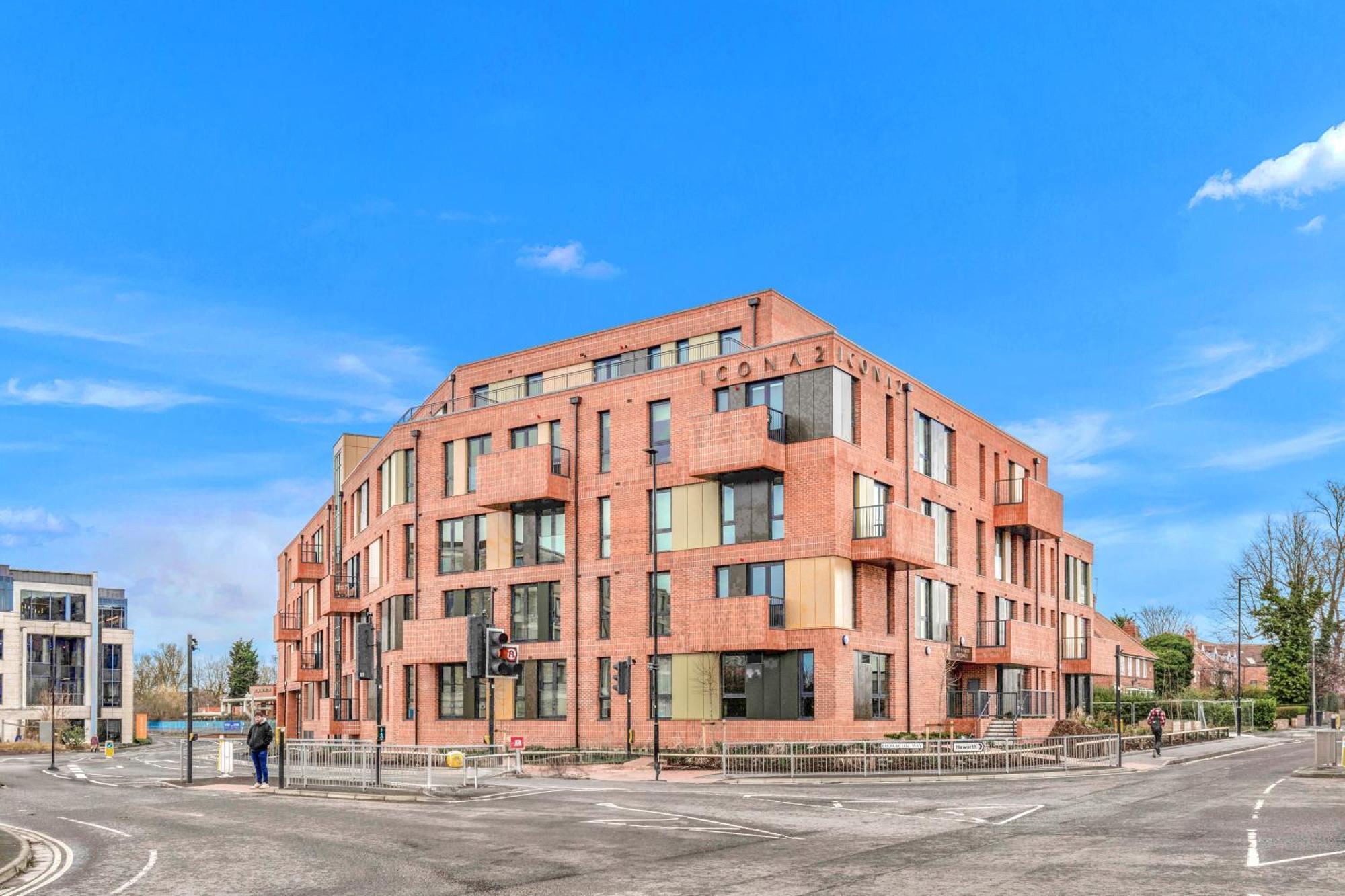 Apartment No 26 With Secure Free Parking *